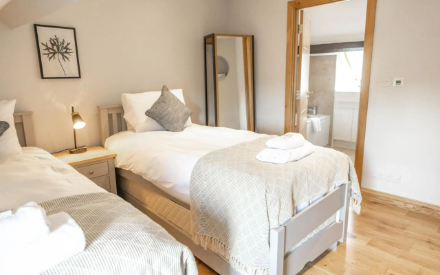 Serviced Guest ApartSuites The Unicorn
