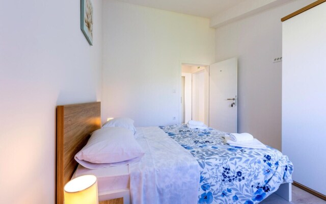 Beautiful Apartment in Jesenice With Wifi and 4 Bedrooms