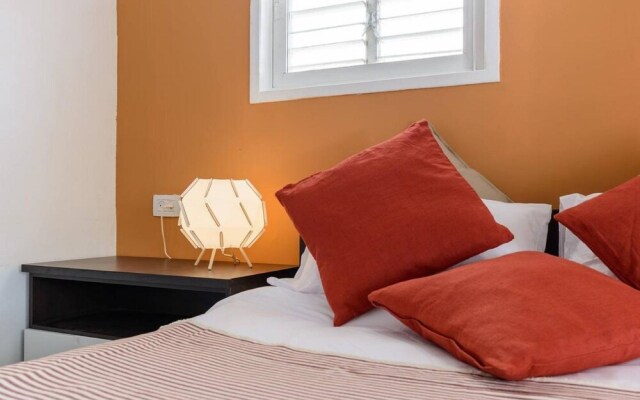 Suites In Ben Yehuda 151