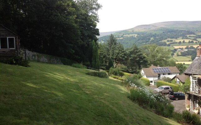 Ty Croeso Bed & Breakfast