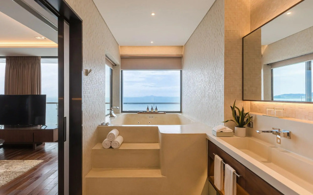 Prince Hotel Da Nang (Formerly Sel de Mer Hotel & Suites)