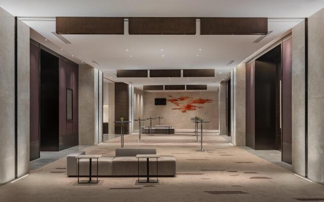 Holiday Inn Chongqing Guanyinqiao by IHG