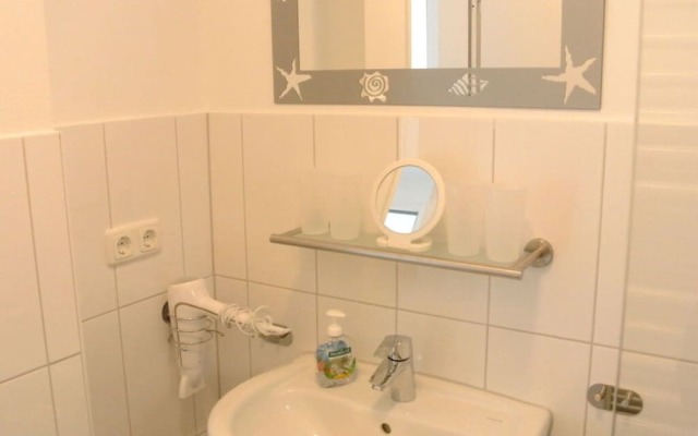 "helgoland" in the Achter de Waterkant House