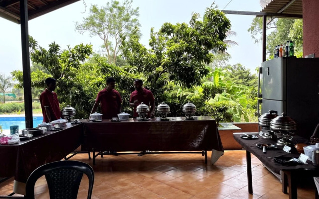 Mango Tree Farm