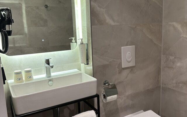 OZO Hotels Antares Airport