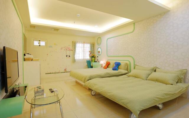 Mimi's house