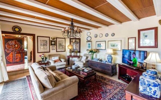 Palm Lodge