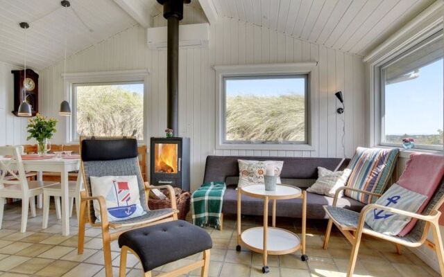 "Stanislaw" - 10m from the sea in NW Jutland
