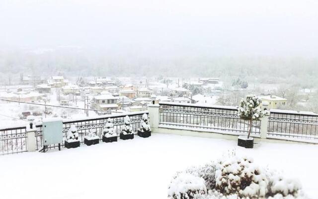 Philoxenia Hotel