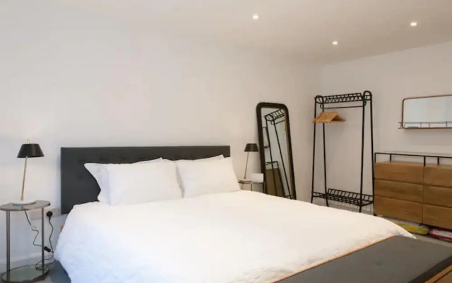 Shoreditch - Immaculate 2 Bedrooms Flat For 6