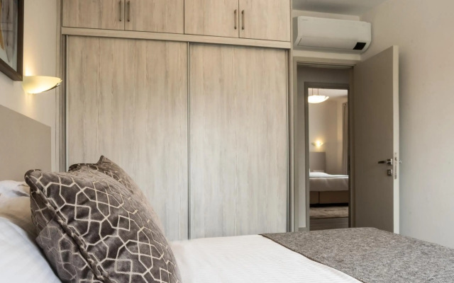 Yaya Hotel and Apartments