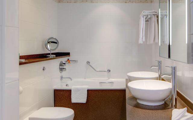 DoubleTree by Hilton Brighton Metropole