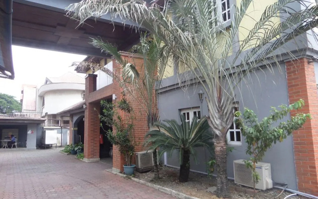 The Real Legacy Hotel