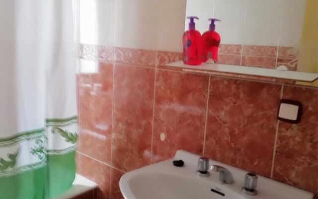 Apartment With 2 Bedrooms in León - 140 km From the Beach