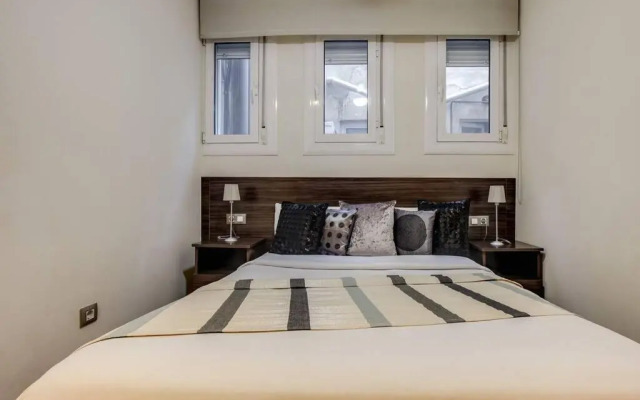 Ronda Sant Pere Private City Center 3Bedroom Suite B