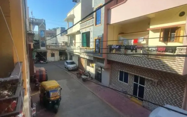 Narmada Guest House