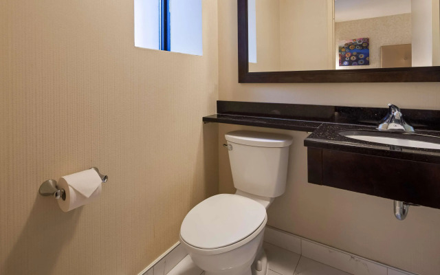 Best Western Plus Montreal Downtown-Hotel Europa