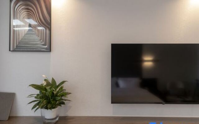 Yuxi Huaning Guanghua Hotel (Ningzhou Park)