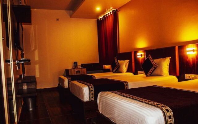 Hotel Charan Kamal