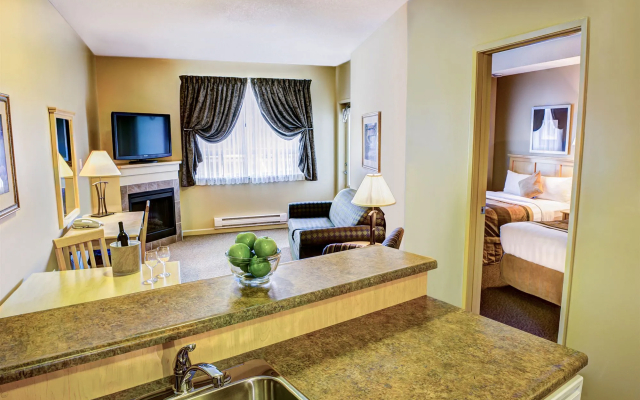 Clearwater Suite Hotel