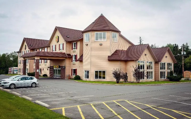 Super 8 Amherst NS
