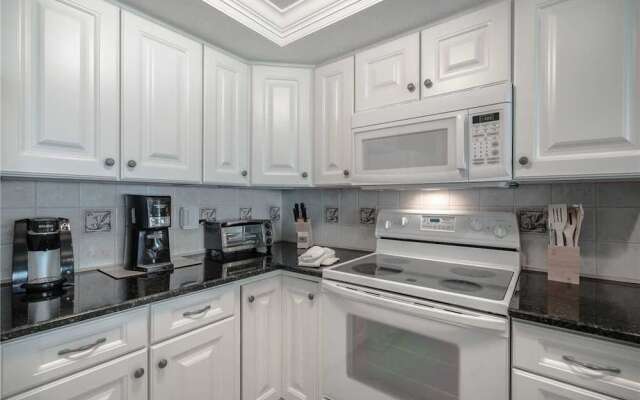 Pointe Condo 201 - Two Bedroom Condo