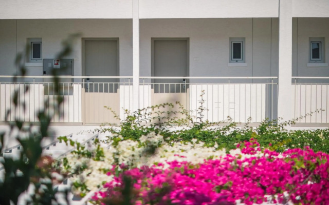 Nissi Park Hotel
