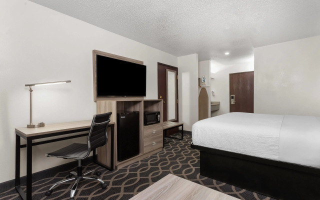 Baymont by Wyndham Piqua