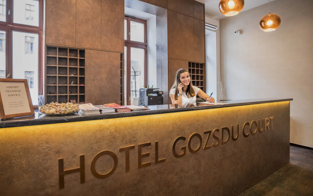 Hotel Gozsdu Court