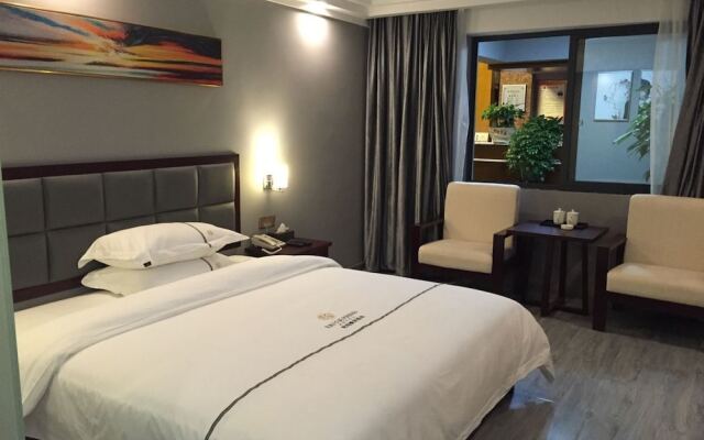 Jun Yue Man Ju Hotel