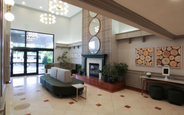 Oxford Suites Spokane Valley