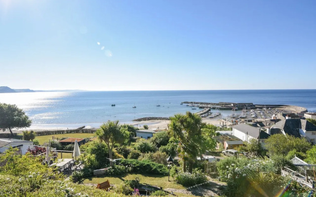 1 Bay View Court