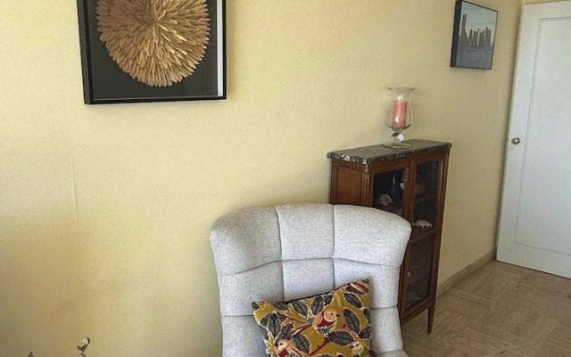 Flat -2bdr/4p - SEA View