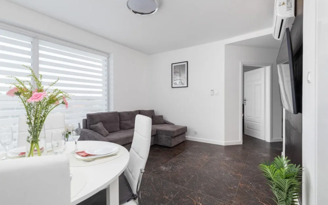 Seaside Apartment With AC by Renters