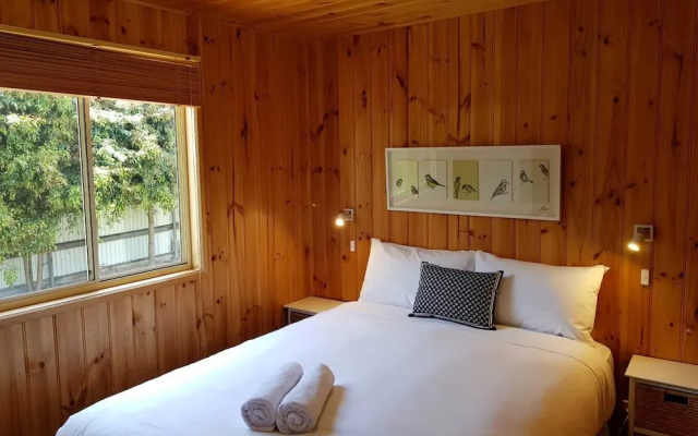 Hamilton Caravan Park – Guest Rooms – Hamilton