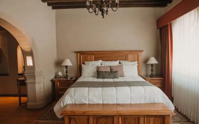 Meson Real de la Plata