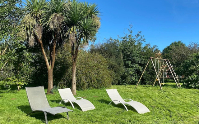 Charming Holiday Home With Garden in the Cotentin