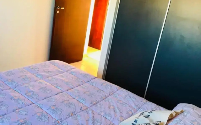 Hermoso apartamento a pasos de BV Pellegrini cochera!