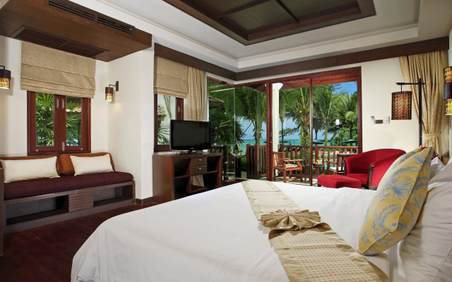 Khaolak Bay Front Resort
