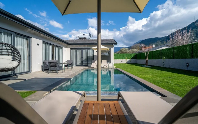 2 Bedroom Private Villa