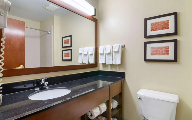 Comfort Inn & Suites Hutchinson