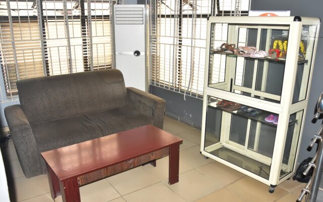De Kings Suites Hotel