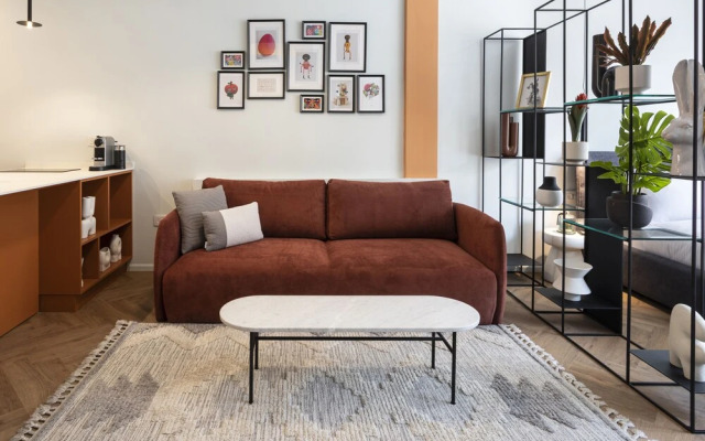 De Picciotto Suites