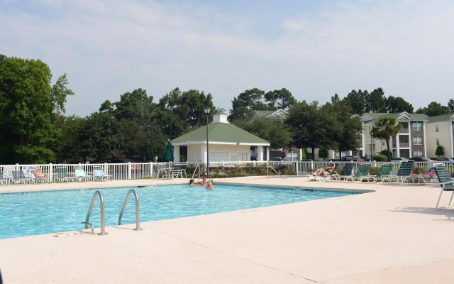 River Oaks Resort