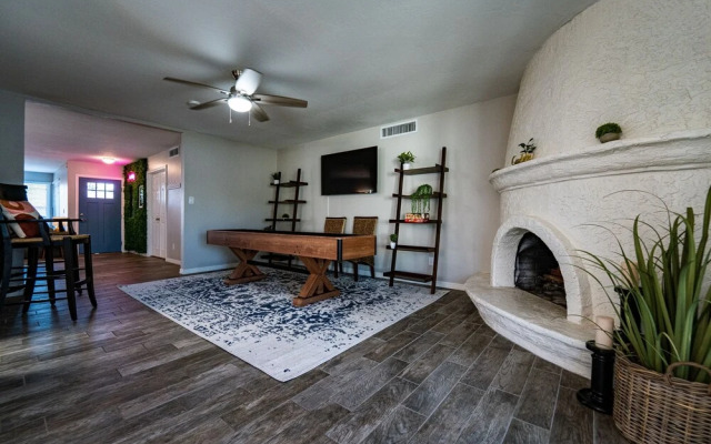 Mcnair Chandler 4 Bedroom Home by RedAwning