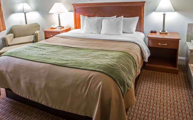 Comfort Inn Hebron-Lowell Area