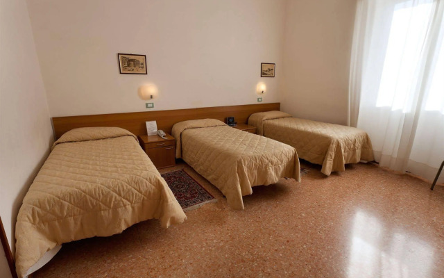 Parking Hotel Giardino