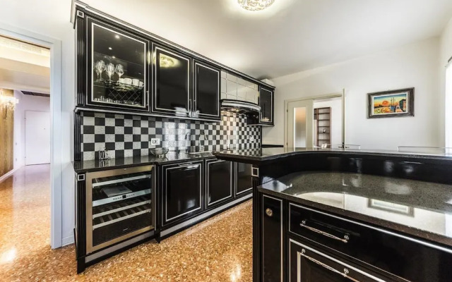 Carmini  Palace Canal View