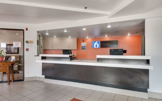 Motel 6 Brownsville North #4625