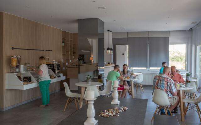 Theofilos City Hotel
